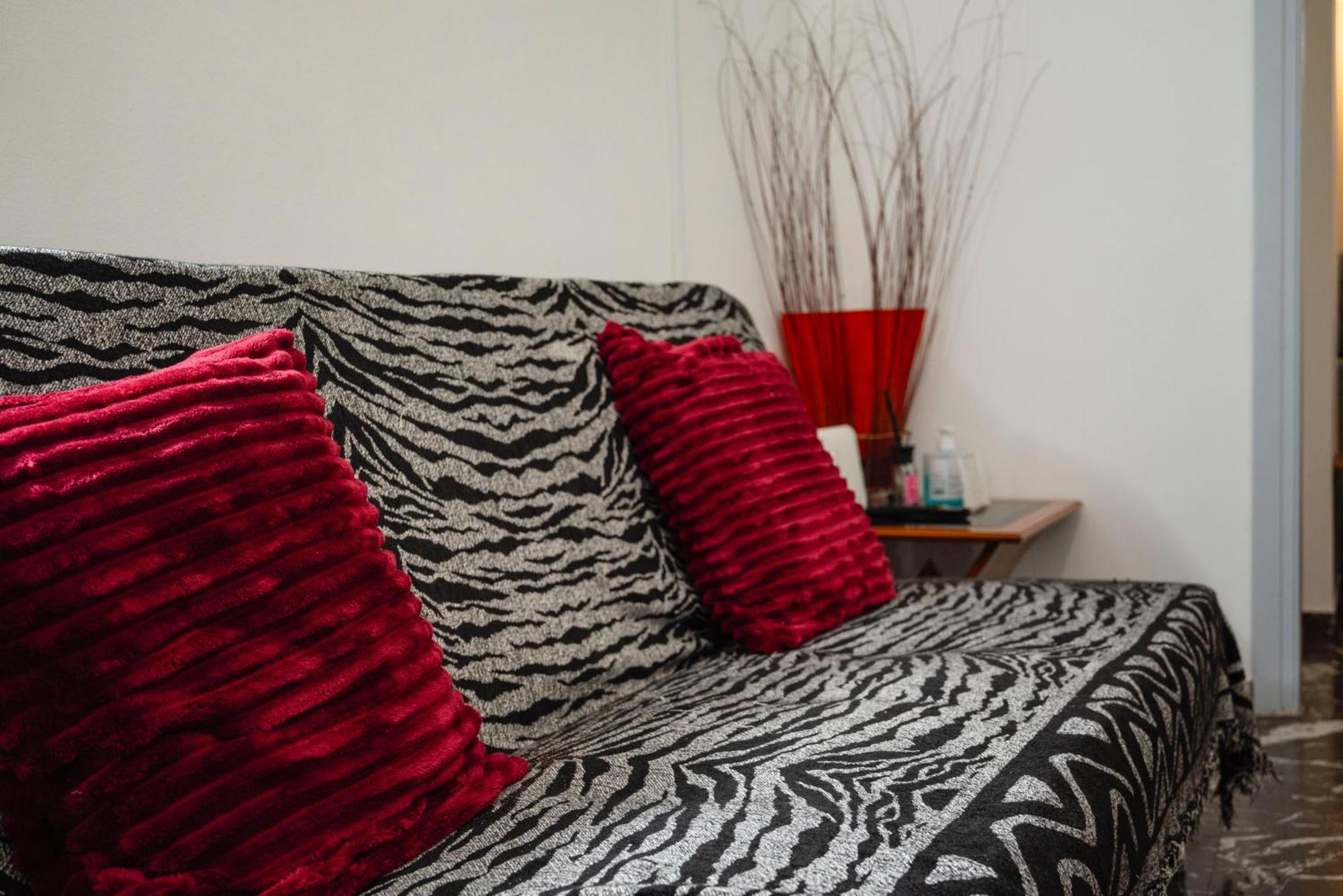 Local Urban Living 2Bd Apartment In Athén Kültér fotó